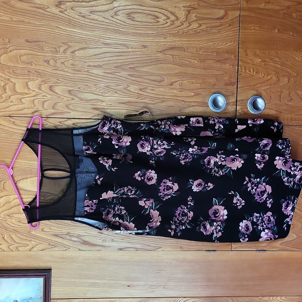 NWT Black dress with brown and mauve colored flowers and green leaves